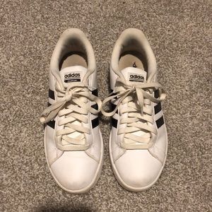 I love these shoes! Just don’t wear them anymore:(